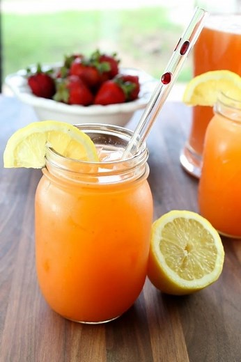 Berry Punch (5 Ingredient Punch) - Miss in the Kitchen