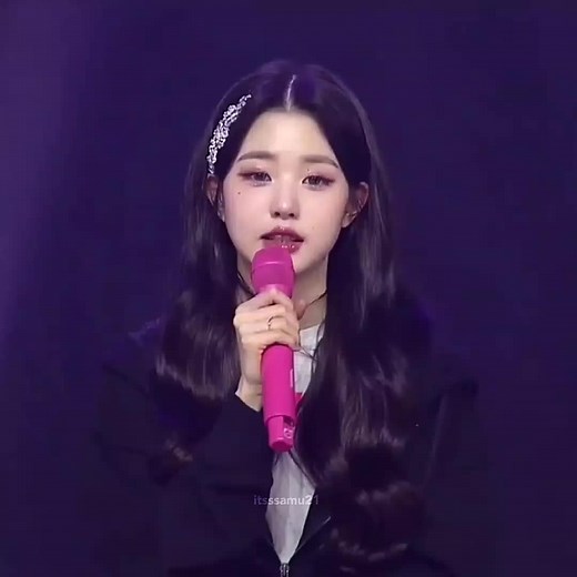 I literally bawled my eyes out when she mentioned her members:(( her precious unnies