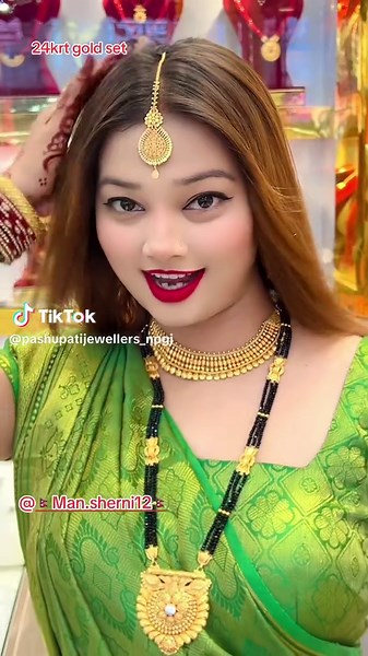 24K Gold Jewelry Set Available at Pashupati Jewellers