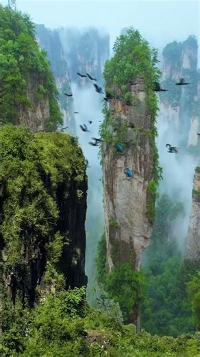 “Ye jagah China me nahi… kisi dusre planet ki lagti hai#shorts#china#india#viral#travel#trending