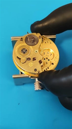 Restoration IWC Schaffhausen pocket watch - Disassembly
