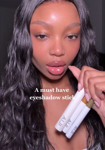 Ilia Beauty Eyeshadow Stick Review: Stunning Looks