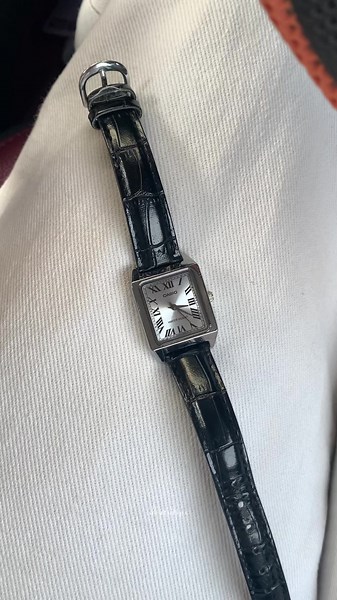 Totally get the hype around this viral watch. It’s so classy and elegant #watch #casiowatch #ladieswatch #jamtangan #jamtanganwanita