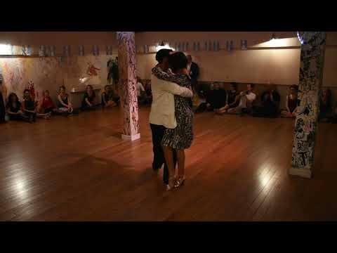 Tango Tres Esquinas. Gustavo Rosas.Demo con Gisela Natoli en La Tanguedia.Fuego de Tango.Oct.2017.FR