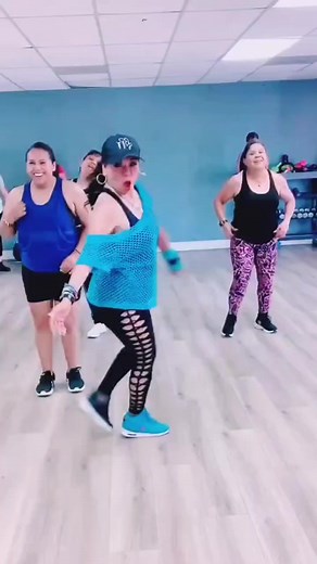 43K views · 1.6K reactions | Eso Tillin... Dale Tillin #monyfuentes #mischiquillas #youtubechannel Mony Fuentes Videos | Mony Fuentes Videos | Facebook