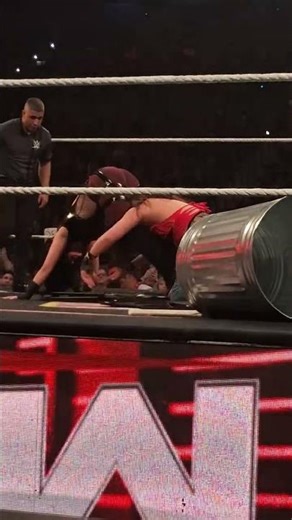 Stephanie Vaquer Hits Devil's Kiss On Raquel Rodriguez Philly Street Fight WWE RAW Live. #wweraw