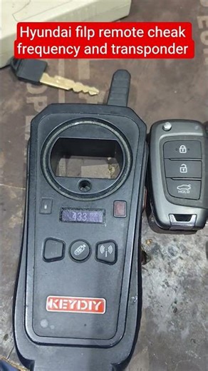 Hyundai filp remote cheak frequency and transponder #automobile #findmykeys #smartphone