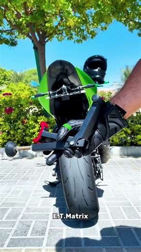 Elevate Your Bike in 3 Seconds: Quick Motorcycle Hacks