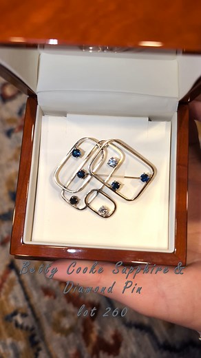 Betty Cooke's designs are truly timeless. Her timelessness is exhibited in lot 260: a custom diamond & sapphire brooch from the 1960s. This brooch features two round diamonds and five blue sapphires of beautiful blue color. It's an extraordinary piece. If you want it to be yours, you can join us for the live auction on February 27th at 12:00pm EST or you can click the link in our bio to bid! #auction #auctions #auctionhouse #alexcooper #alexcooperauctioneers #bid #vintage #antique #antiques #sho