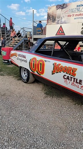 Come check out the KTTS sponsored Datrell Moore replica Street stock car at Springfield Raceway! #vintageracing #streetstockracing #dirttracklife #dirttrackrace #springfieldraceway #dirttrack #dirttrackracing #vintagecar #classiccar
