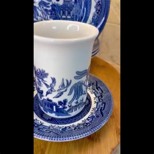 Vintage Blue Willow Ceramic Lot – 2 Coffee Mugs, 2 Saucers & 4 Bowls – Churchill England - Etsy