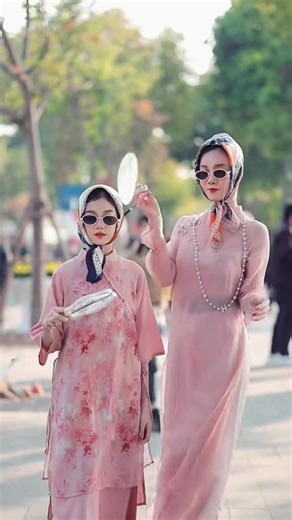 Happy New Year Wishes and Traditions from Italy