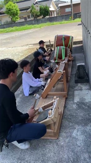 子供たちに、太鼓指導。 #糸田祇園山笠 #祭り