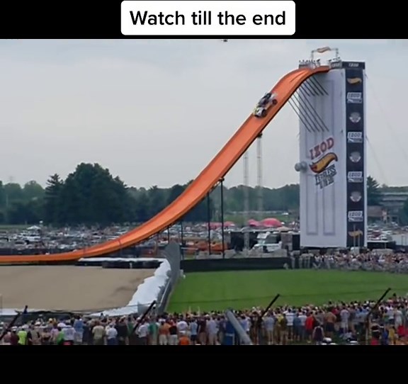 Hot Wheels Stunt Track Challenge: Pastrana's Epic Jump