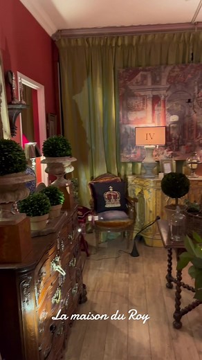 La Maison du Roy: Antiquités et Décorations Baroques à Paris