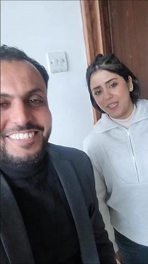 وعادهو مفتخر انه اتصور معى الشنتره الفـTـال هذا هديل مانع