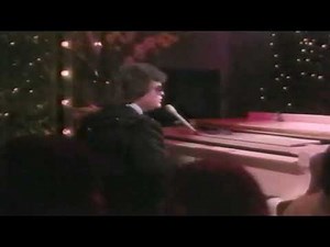 Ronnie Milsap performs "(There's) No Gettin' Over Me" New Years Eve - 1982