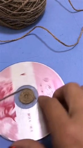 家里的废旧CD不要扔，这样做哦！ #homesweethome #CD #vcd #DVD #homedecor #home | 生活小智慧