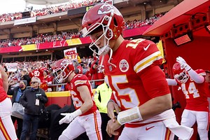 Which NFL teams passed on Patrick Mahomes in the draft?