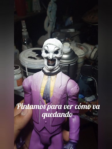 Customización de Muñecos Terrifier: Arte y Terror