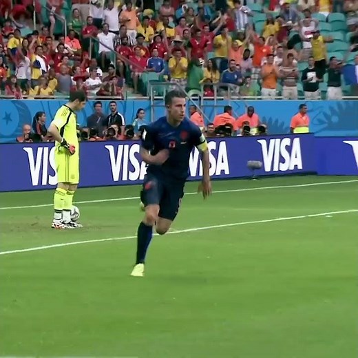 Unbelievable Diving Header Goal! 💥