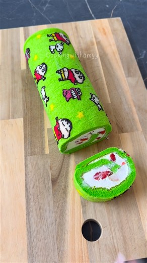 Amy’s Kitchen ❀ on Instagram: "Another childhood memory unlocked 🔓 ✨ Who else also grew up watching Shin Chan? 🍑🐘 Pandan flavored cake with fresh strawberries, Added a few drops of green (and 2 drops of yellow) gel food coloring to create the color of Shin Chan’s chocobi chips! PATTERN: 20 g egg whites 19 g powdered sugar 19 g softened butter 19 g all purpose flour Red, white, light pink, yellow, black, bright pink gel food coloring CAKE: 5 egg yolks 60 g vegetable oil 70 g milk 90 g all purp
