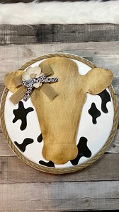 CAMOUFLAGE stencil to make COW PRINT pattern #cowprint #cowpattern #camo #cow #farmhouse #rustic #cowdecor #diydecor #diy #dollartreefinds #dollartree #wowfactor #wow #tecnique #stencils #essentialstencil #handmade #cowabunga | MMB Inspired Creations
