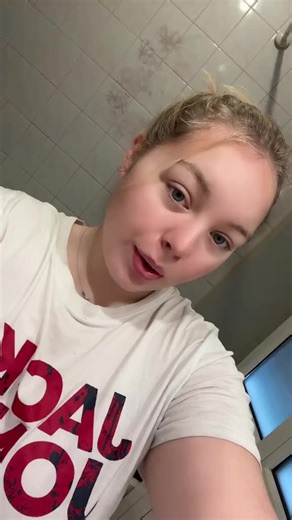 Vidéos de Krystal Rc (@krystal_rc13) avec son original - Krystal Rc