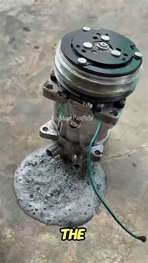 When Your AC Compressor Oil Turns Black… Trouble Is Coming! ⚠️