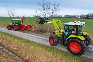 Claas Atos with front loader Available in stock & Demonstration Call the team to find out more ATOS 350-200. Your benefits. • Modern 3- and 4-cylinder Farmotion Engines • Large choice of transmissions with electric reverser and two or three powershift speeds • 55 and 60 l/m (ECO version at 1600 rpm) Hydraulic power • Spacious Four-pillar cab • Stop without using the clutch with SMART STOP • Turning made comfortable with the function Dynamic Steering A perfect fit. The CLAAS front loader. CLAAS C