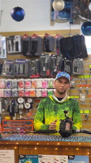 🔥 Quand il faut du sérieux, il faut du Tanacom. Le Tanacom 1200, c’est 25 kg de frein, une remontée imbattable de 140 m/minute, et 1200 m de tresse 80 lb J-Braid 8 brins Daiwa déjà prêts au combat. Associé à la canne Tanacom Deep Drop 60–100 lb avec tête pivotante, ce combo est ta meilleure option pour aller chercher le poisson là où les autres n’osent pas. Puissance, contrôle, efficacité. 🎯 📍 Le Fishing Shop Ducos : 21 rue Lavoisier 📞 41 66 22 🕒 Lundi au vendredi : 7h30 – 16h00 🕒 Samedi :