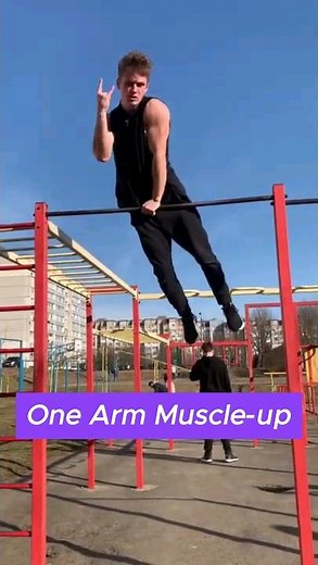 One Arm Muscle-up