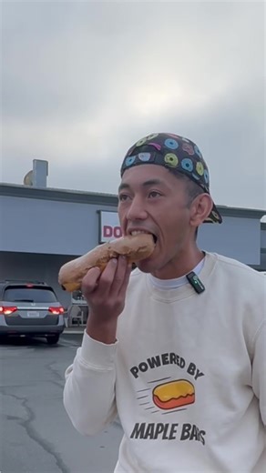 Biggest maple bar I've seen… 🍩😳 📍Adams Avenue Donuts 9015 Adams Ave Huntington Beach, CA 92646 United States Donut Cost: 2.00 Dough Rating: 7.5 Maple Rating: 7.5 Overall Rating: 7.75 (boosted) Support the page and the quest to find the best maple bar in OC by picking up some MAPLE MERCH! ❤️👕 Available in TikTok Shop! 😁 #maplebar #donuts #donutreview #orangecounty #huntingtonbeach
