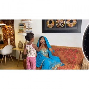 35K views · 2.1K reactions | E... voltamos!!! Com mais um Dia a dia da Dama do Bling E esta semana vamos falar dos meus Top 10 looks em Palco... algum palpite aí ??!!! Até já | Dama do Bling Music | Facebook