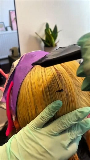 Unexpected Salon Transformation 😳#shortsvideo