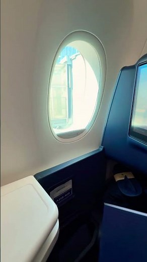 Air France A350-900 Business Seat #a350 #airfrance #businessclass