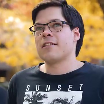 Meet Braden! One of our Destination Australia Scholarship recipients 💛 How has it helped his studies? We asked him just that! Applications are now open: bit.ly/3PjWrFg. | University of Southern Queensland - Australia