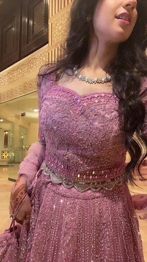 Exquisite Pakistani Wedding Dress: Traditional Beauty Revealed