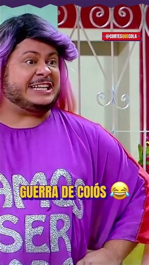 Fica aqui e assiste esse babado comigo! 😂 | #Shorts | 5ª Temp. | Cortes Que Cola