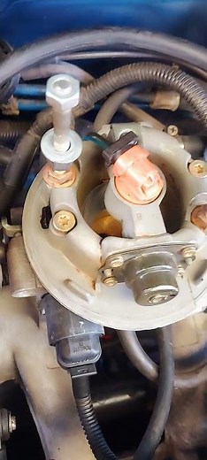 How Fuel is Injected in a Single-Point Car