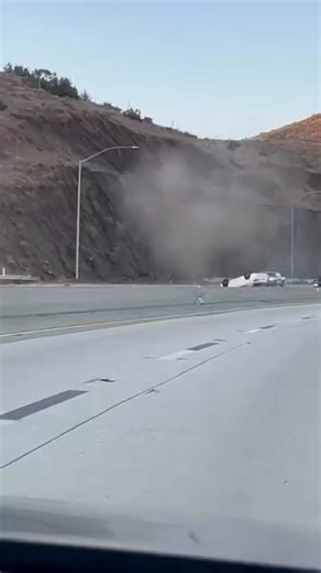 Video from solo vehicle rollover over on the SB 14 at Escondido Canyon #avscanner #av411 #avscannernews #crash | AV Scanner News - Page