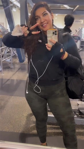 Had an excellent leg and glute workout 🦵🏽 its all about that consistency. #onthisday #latina #sisepuede #lululemon #healthiswealth #fitnesscoach #tiktokpartner #lifeontiktok #Feid #yandel150