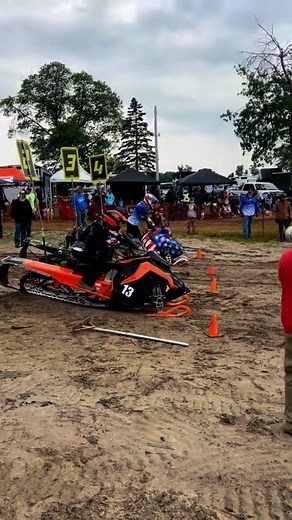 It’s #watercrosswednesday and just days before the IWA Racing final at Brainerd International Raceway! Here’s a look back on a Sunday qualifying race from the season opener there!! #skidoo #hpbysz #holeshot | Sled Down Racing