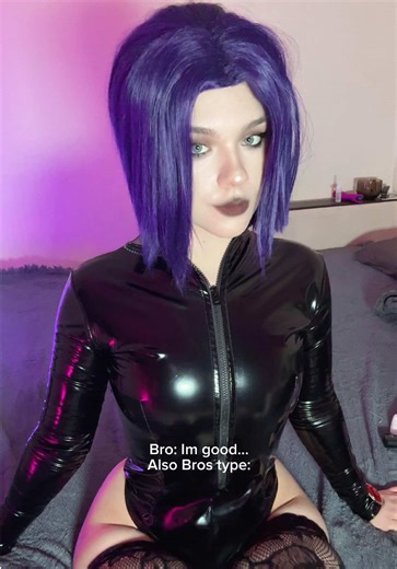 𝐏𝐨𝐨𝐫 𝐛𝐫𝐨… 😰#cosplay #cosplaygirl #Raven #DC #gothgirl