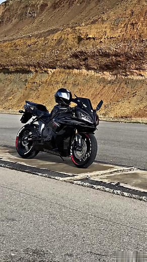#cbr1000rr #motorcycle #ماتۆر #aktiv #foryour #🖤 #🤍 #motor #black #شارەزور #هەلەبجەی_تازە #honda