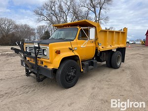 1983 Chevrolet C6500 S/A Dump Truck | Construction