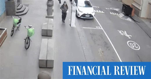 Support for Labor in Victoria jumps despite crime fears