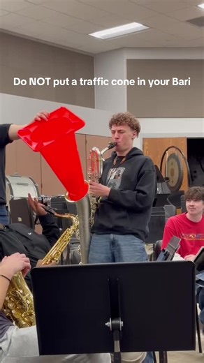Overtones lol🤪 #bari #jazz #saxophone #truck | bari saxophone traffic cone