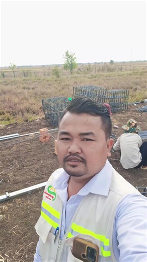 វីដេអូ​របស់ ណន.សីហា.ម៉ៅការសំណង់ (@user6692363080600) ជាមួយ original sound - Countryside Tour