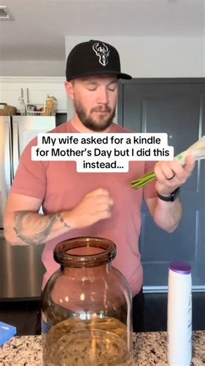 579K views · 5.1K reactions | SEND ALL THE TIPS and book recommendations we have no clue how to work this thing, but her smile was worth it! #danandsam #couplecontent #couplecomedy #couplehumor #giftideas #mothersdayideas #bookishcommunity #reactionvideos | We Are Dan and Sam | Facebook